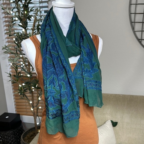 Chiffon Blue and Green Decorative Scarf - Picture 1 of 4